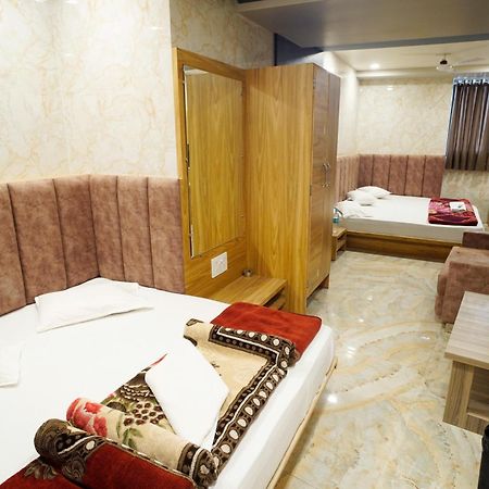 Hotel New Sundaram 150 Mtrs From Dargah อัจเมอร์ ภายนอก รูปภาพ