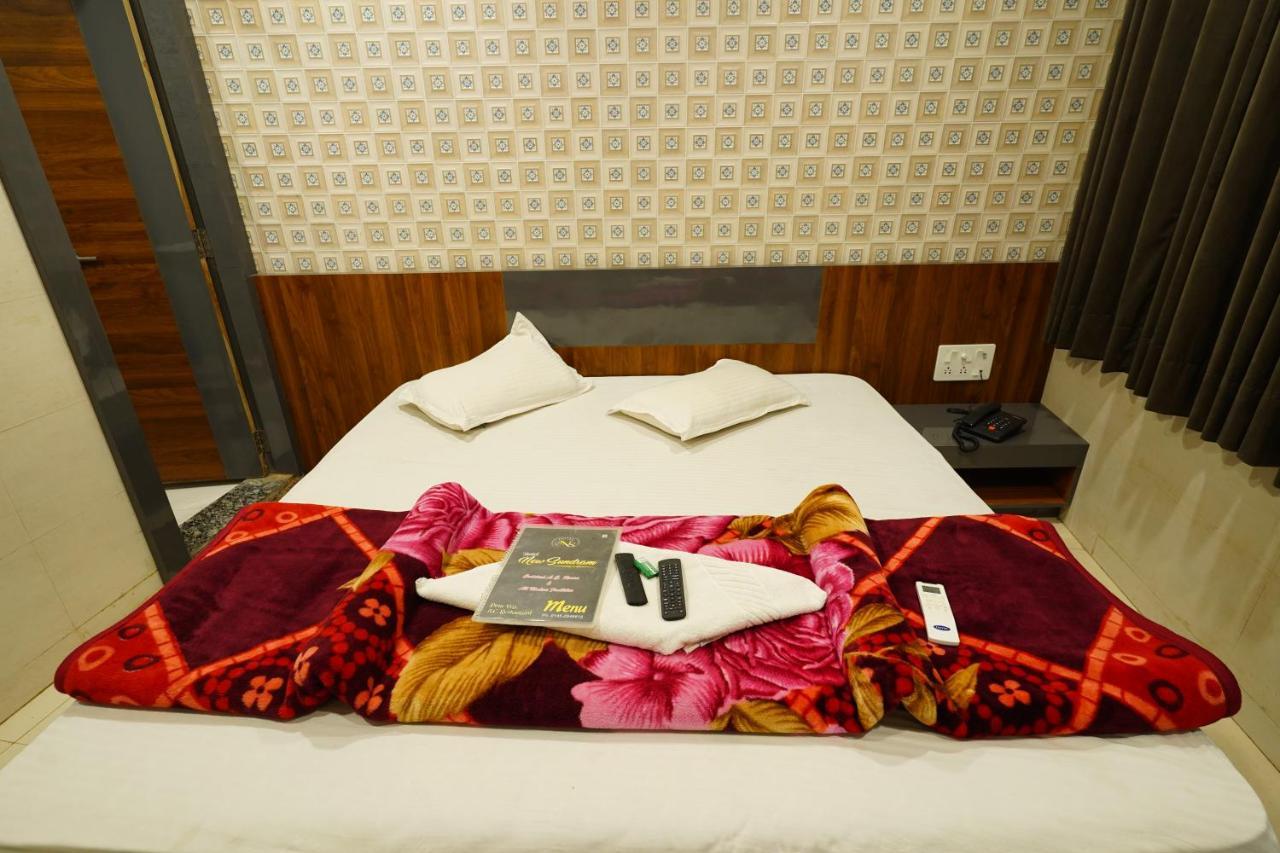 Hotel New Sundaram 150 Mtrs From Dargah อัจเมอร์ ภายนอก รูปภาพ