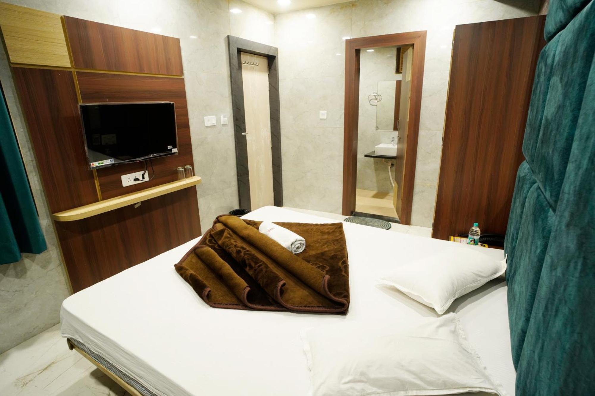 Hotel New Sundaram 150 Mtrs From Dargah อัจเมอร์ ภายนอก รูปภาพ